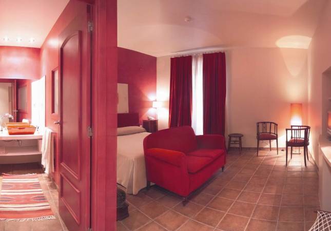 Las mejores habitaciones en Hotel Gran Claustre. Disfrúta con los mejores precios de Tarragona